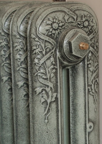 Daisy Cast Iron Radiator 780mm